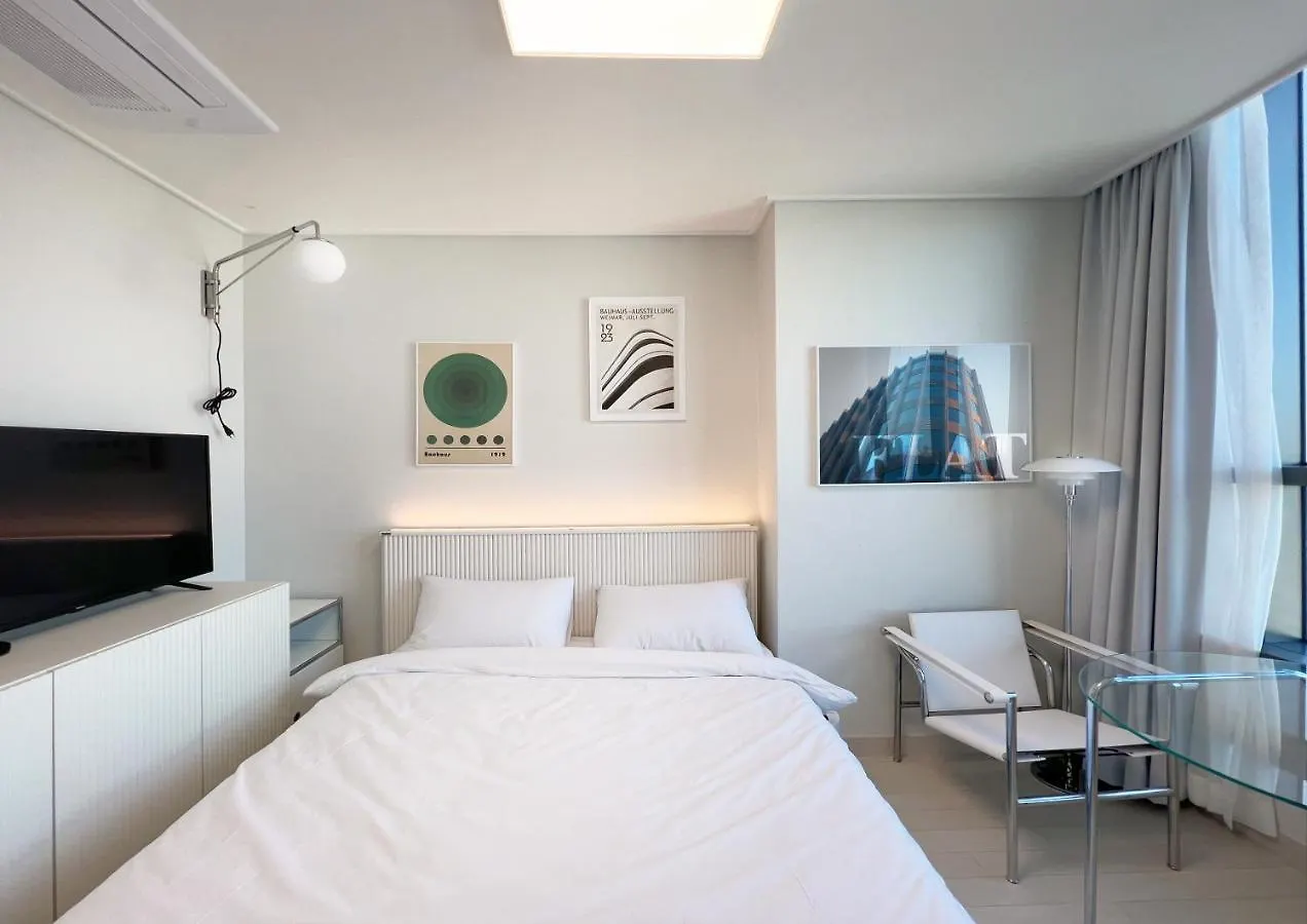 Uh Flat The Songdo Apartment Incheon