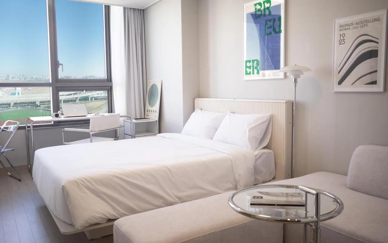 Uh Flat The Songdo Apartment Incheon