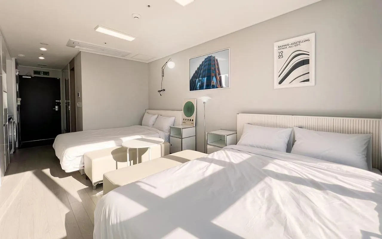 Uh Flat The Songdo Apartment Incheon
