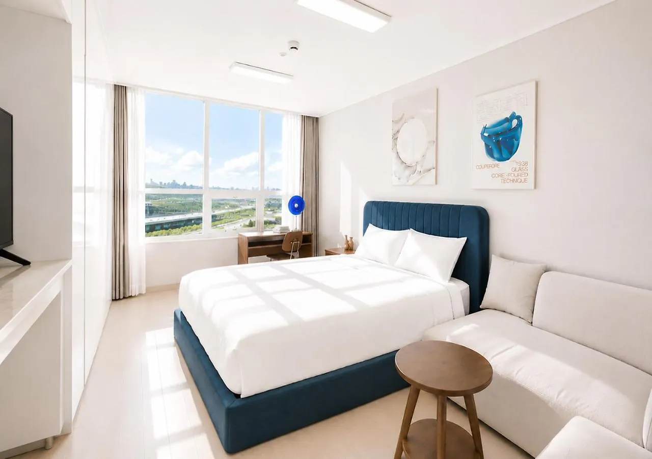 Uh Flat The Songdo Apartment Incheon