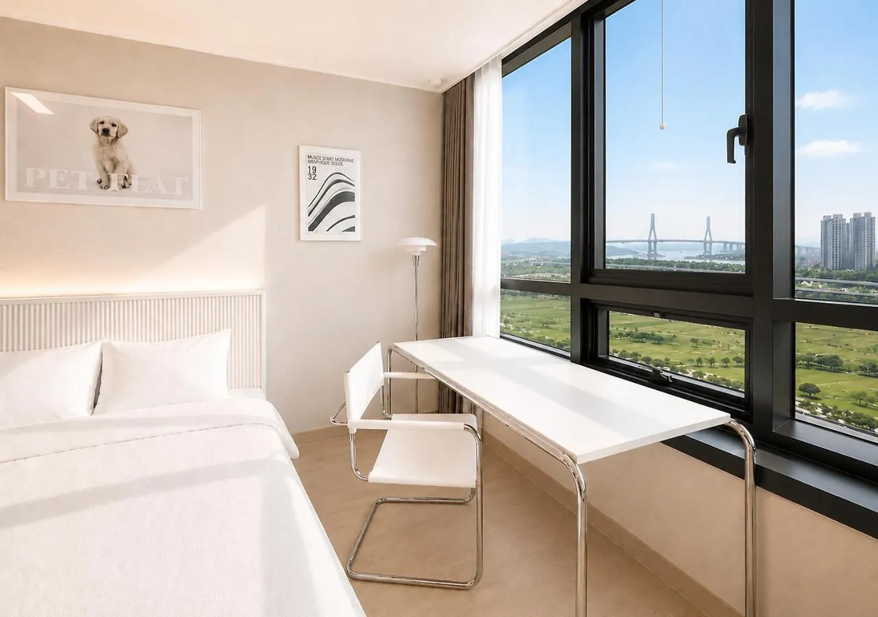 Uh Flat The Songdo Apartment Incheon