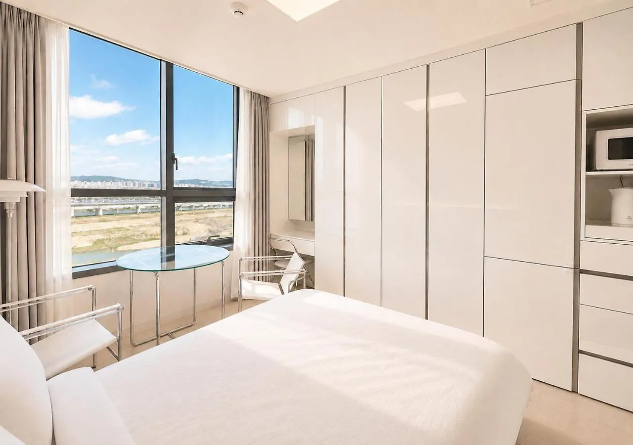 Uh Flat The Songdo Apartment Incheon