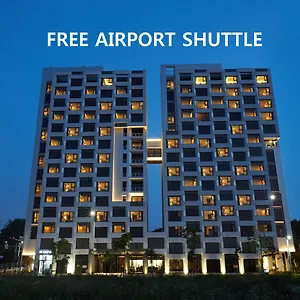 4* 호텔 로얄 엠포리움 공항