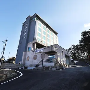 4* Hotel The Rest