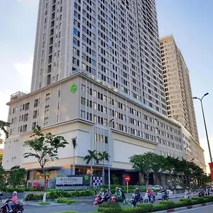 Genius Apartment River Gate Center 아파트 호치민