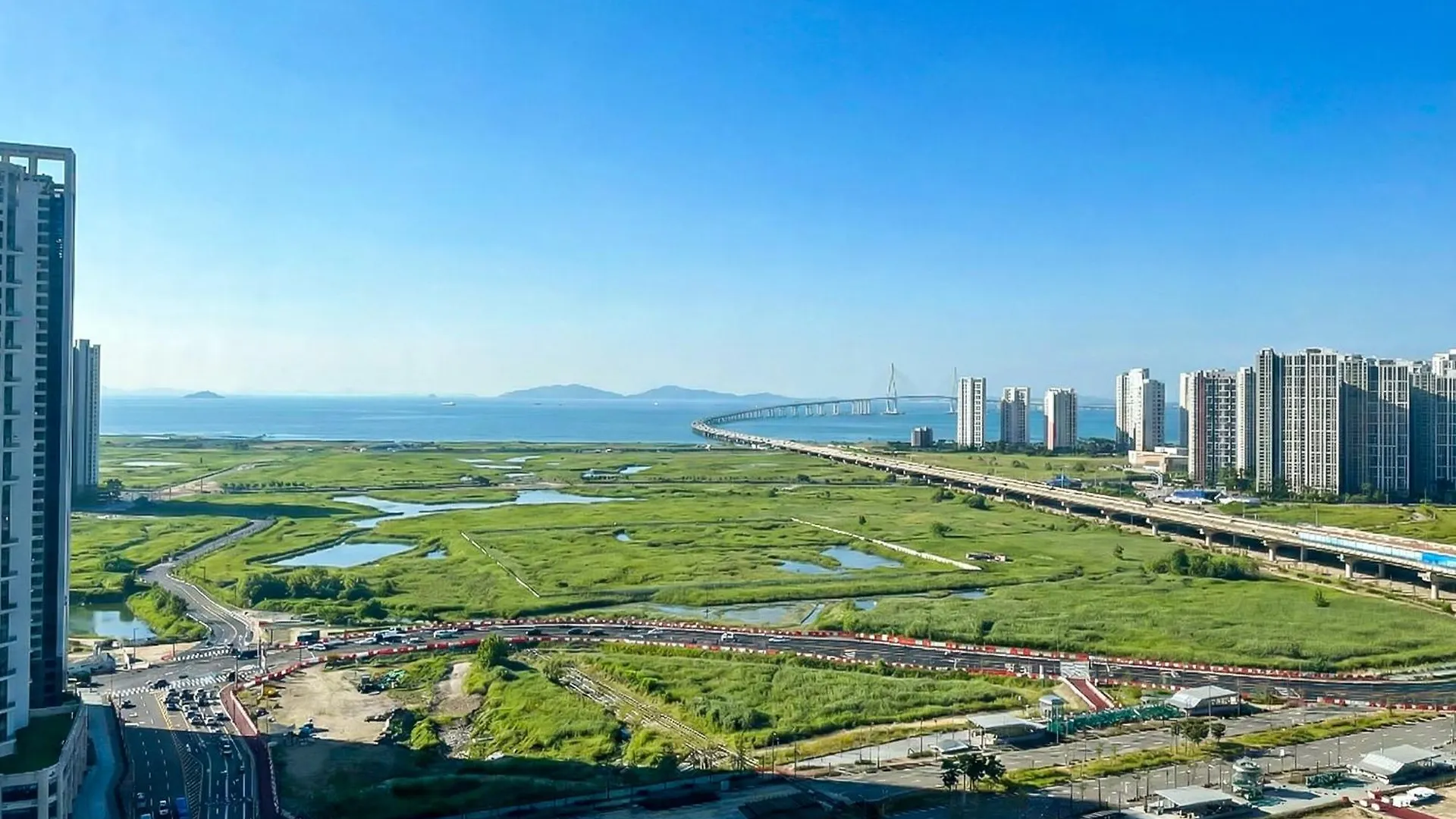 Uh Flat The Songdo Apartment Incheon